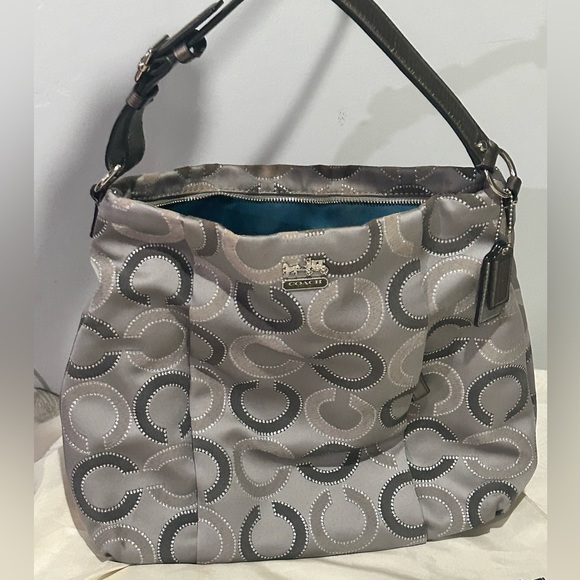 Coach Grey Monogram Madison Isabelle Op Art Signature Bag w/FREE Wallet - Picture 4 of 11